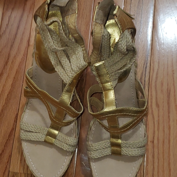 SHARP! BRAND NEW NINE WEST WEDGES - Women Size: 11 - $30 - Picture 8 of 8